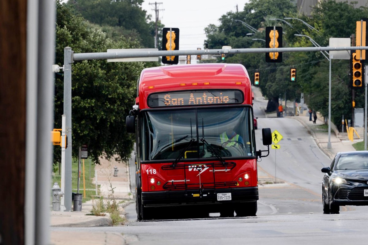 One of VIA’s new electric buses travels along San Pedro Avenue.