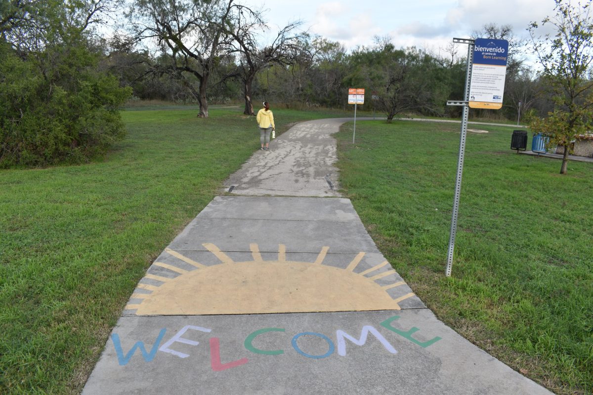 A welcome message at the beginning of the Nature Trail at John James Park.