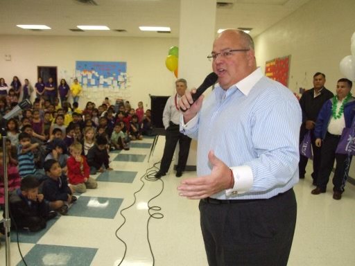 John Hayes speaks to students at Somerset Elementary School in 2010.