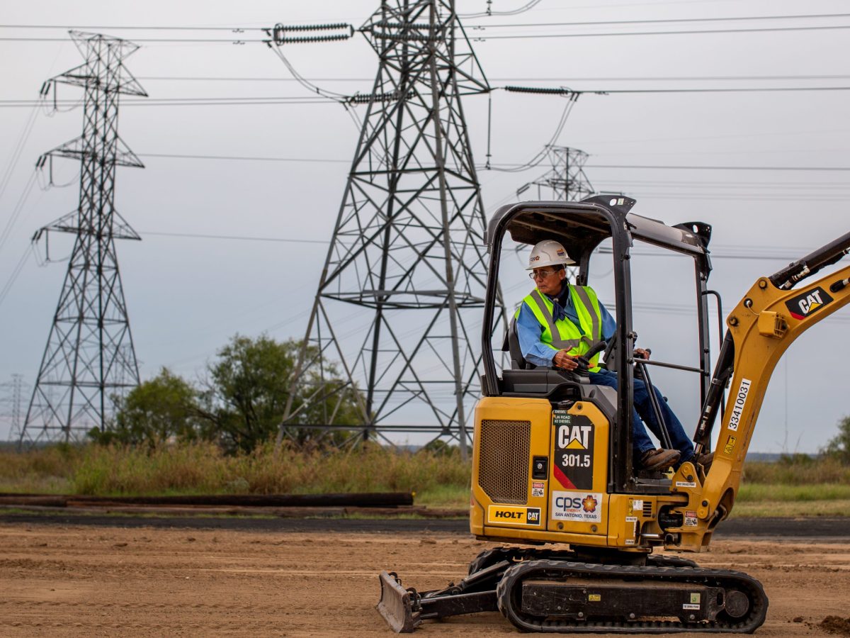 Blue-collar STEM workers tout well-paying, in-demand jobs without the advanced degree