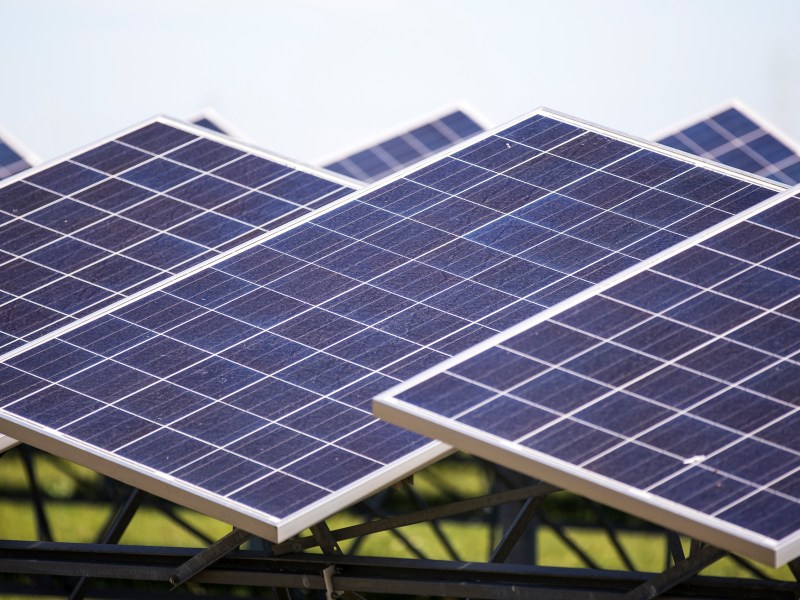 City Council heard a plan Wednesday that would use solar panels to turn municipal buildings into power generators.