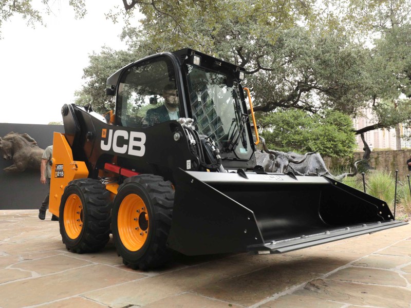 JCB, a British-based manufacturer of industrial equipment, has announced plans to build a manufacturing facelift in San Antonio's Southside.